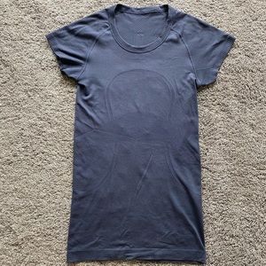 Lululemon Swiftly Tech shirt
